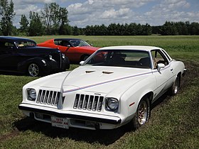 1974 Pontiac Grand Am (7305782052).jpg